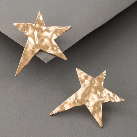 ⭐️ Awesome Metallic Beveled Abstract Boho Celestial Star Stud Earrings ⭐️ - Picture 3 of 4